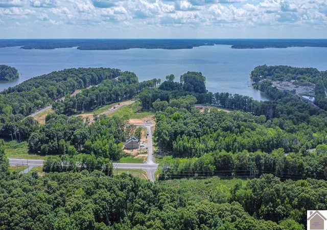 Homes for sale in Grand Rivers, KY | 820 Eagle Point Dr #Lot 17, Grand Rivers, KY 42045 | MLS# 26016155