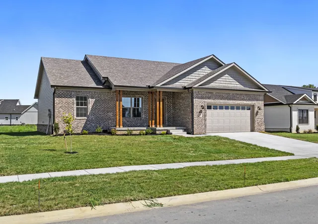 Photo 2 of Single family home for sale at 332 Mohegan Trl, Richmond, KY 40475 | MLS# 26020608 | Listing updated on 2026-10-07