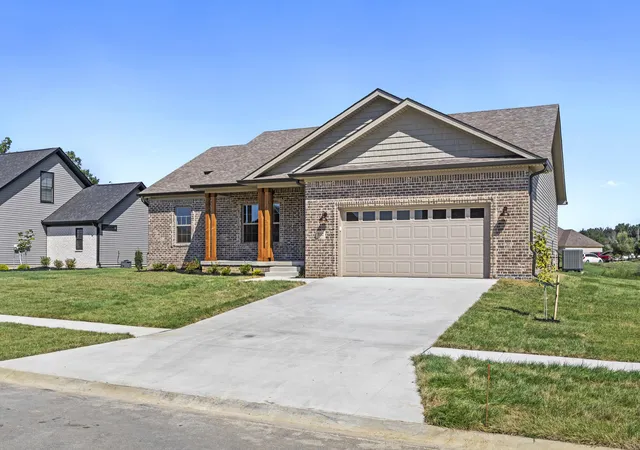 Photo 3 of Single family home for sale at 332 Mohegan Trl, Richmond, KY 40475 | MLS# 26020608 | Listing updated on 2026-10-07