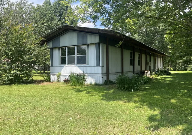 Homes for sale in Benton, KY | 42 Sills Ln, Benton, KY 42025 | MLS# 26016784