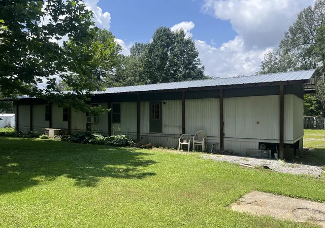 Homes for sale in Benton, KY | 42 Sills Ln, Benton, KY 42025 | MLS# 26016784