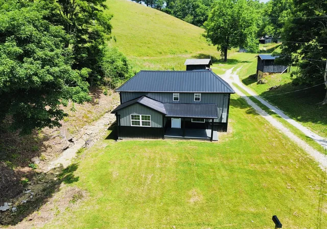 Homes for sale in Olive Hill, KY | 434 Ky 1024, Olive Hill, KY 41164 | MLS# 26015969