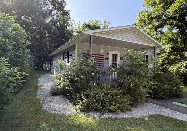 Homes for sale in Vanceburg, KY | 82 Stevens Ln, Vanceburg, KY 41179 | MLS# 26015985
