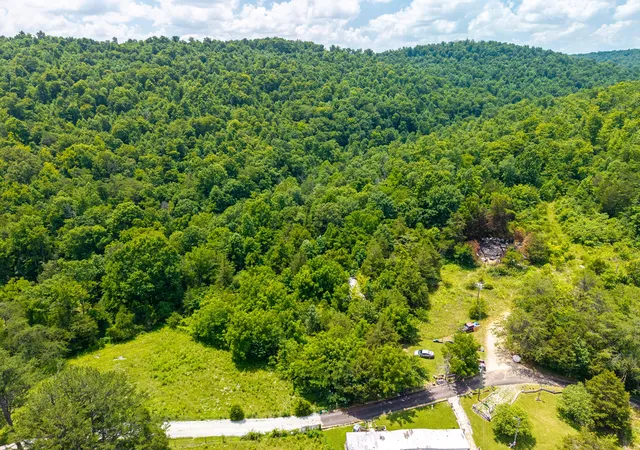 Homes for sale in Monticello, KY | 1 Barrier Cemetary Rd, Monticello, KY 42633 | MLS# 26016005