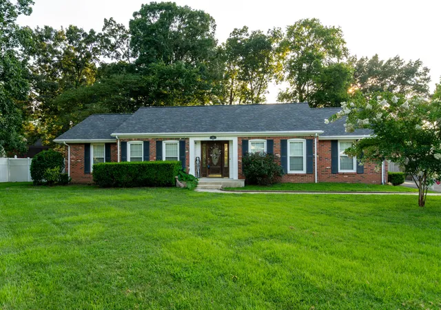 Photo 1 of Single family home for sale at 119 Nickell Hts Rd, Paducah, KY 42003 | MLS# 26015987 | Listing updated on 2026-08-03