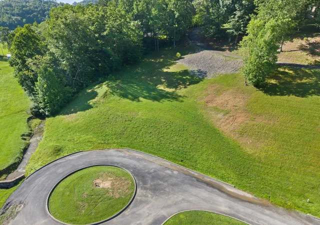 Photo 1 of Land for sale at 9998 & 9999 Weldon Pointe Rd, Corbin, KY 40701 | MLS# 26017585 | Listing updated on 2026-08-04