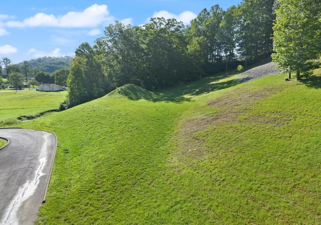 Photo 2 of Land for sale at 9998 & 9999 Weldon Pointe Rd, Corbin, KY 40701 | MLS# 26017585 | Listing updated on 2026-08-04