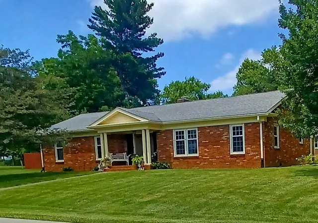 Homes for sale in Georgetown, KY | 209 Pocahontas Trl, Georgetown, KY 40324 | MLS# 26016016