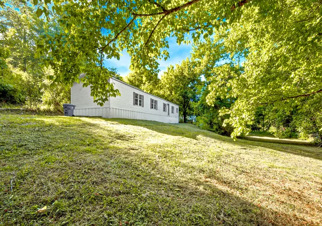 Homes for sale in Pineville, KY | 7 Alvie Buell Rd, Pineville, KY 40977 | MLS# 26016120
