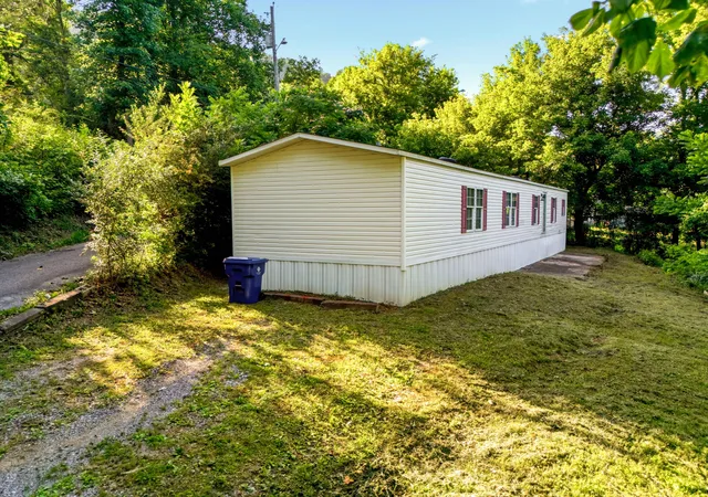 Photo 3 of Single family home for sale at 7 Alvie Buell Rd, Pineville, KY 40977 | MLS# 26016120 | Listing updated on 2026-10-13