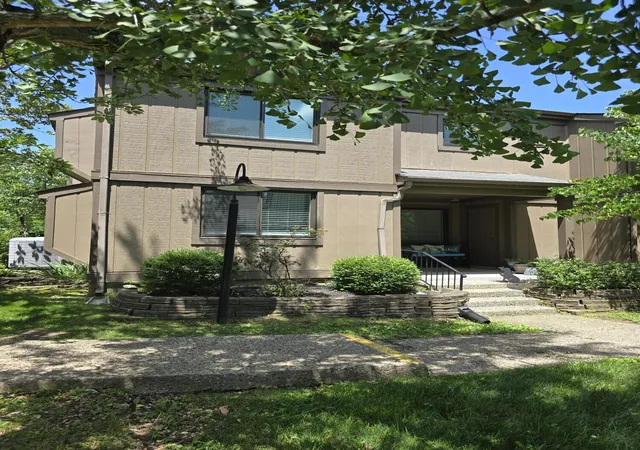 Homes for sale in Lexington, KY | 500 Laketower Dr #37, Lexington, KY 40502 | MLS# 26016127