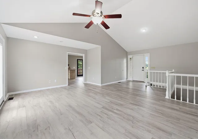 Photo 4 of Single family home for sale at 97 Camelot Dr, Cadiz, KY 42211 | MLS# 26017564 | Listing updated on 2026-08-24