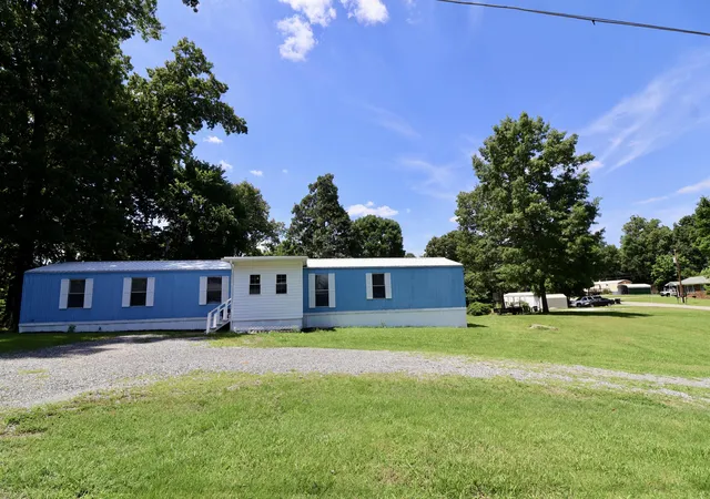 Homes for sale in Cadiz, KY | 212 Virginia Cir, Cadiz, KY 42211 | MLS# 26016234