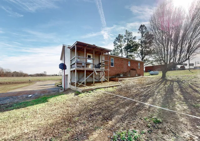Photo 2 of House for sale at 500 Dairy Ln, Murray, KY 42071 | MLS# 26016339 | Listing updated on 2026-07-07
