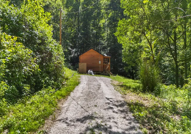 Homes for sale in Campton, KY | 198 Lacy Creek Rd, Campton, KY 41301 | MLS# 26016047