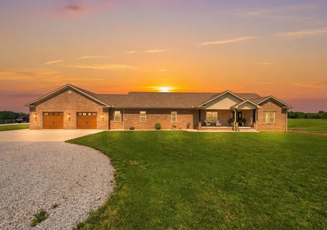 Homes for sale in Mount Sterling, KY | 351 Benton Rd, Mount Sterling, KY 40353 | MLS# 26016393