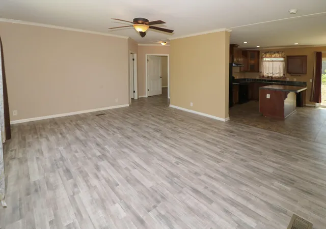 3rd image of 2014 Husband Rd, Paducah, KY 42003 | MLS# 26016061