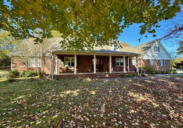 4th image of 2200 Creekwood Dr, Murray, KY 42071 | MLS# 26016068