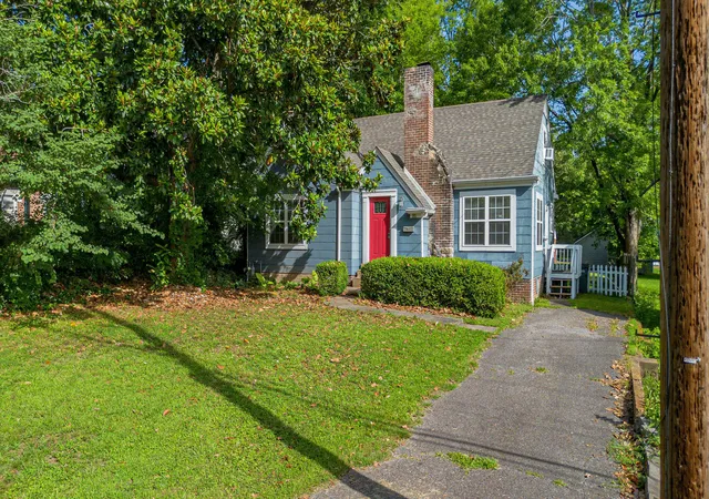 1st image of 2813 Clark St, Paducah, KY 42001 | MLS# 26016073