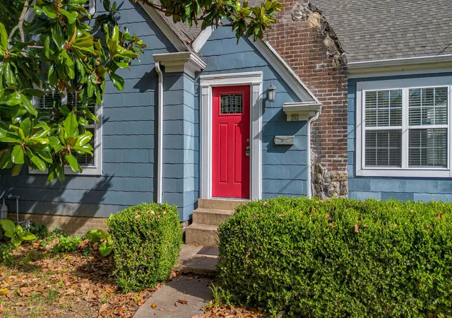 3rd image of 2813 Clark St, Paducah, KY 42001 | MLS# 26016073