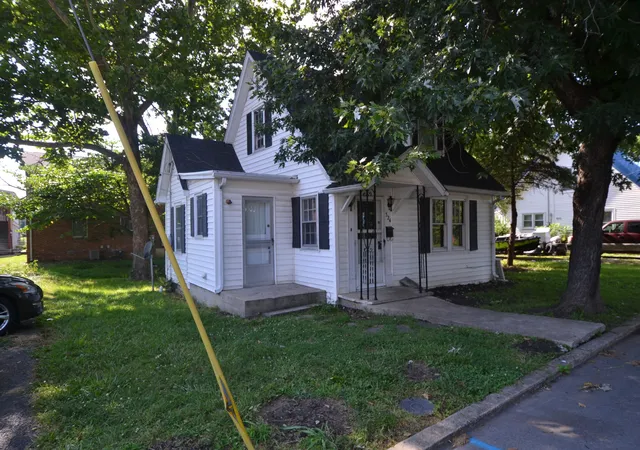 Homes for sale in Harrodsburg, KY | 324 N East St, Harrodsburg, KY 40330 | MLS# 26017211