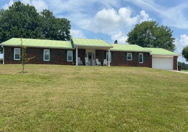 Photo 1 of Single family home for sale at 979 Walnut Grv School Rd, Waynesburg, KY 40489 | MLS# 26016129 | Listing updated on 2026-08-17