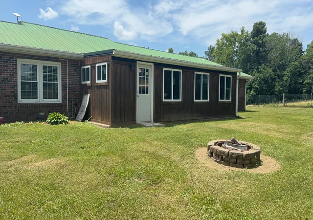 Photo 4 of Single family home for sale at 979 Walnut Grv School Rd, Waynesburg, KY 40489 | MLS# 26016129 | Listing updated on 2026-08-17