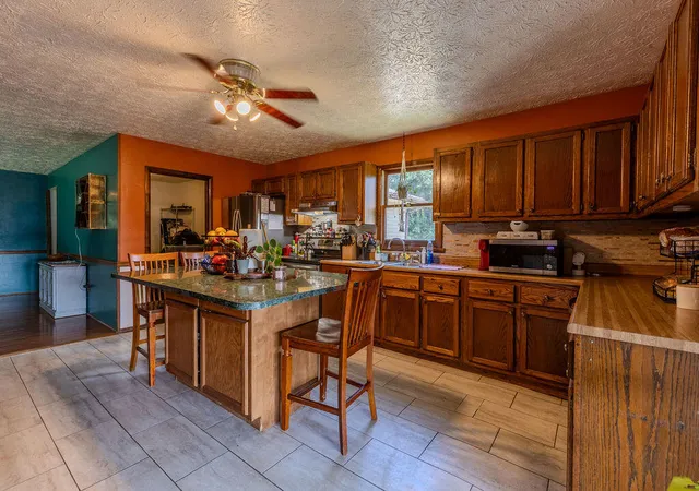 Photo 3 of Single family home for sale at 250 Conn Rd, Morehead, KY 40351 | MLS# 26016108 | Listing updated on 2026-07-24