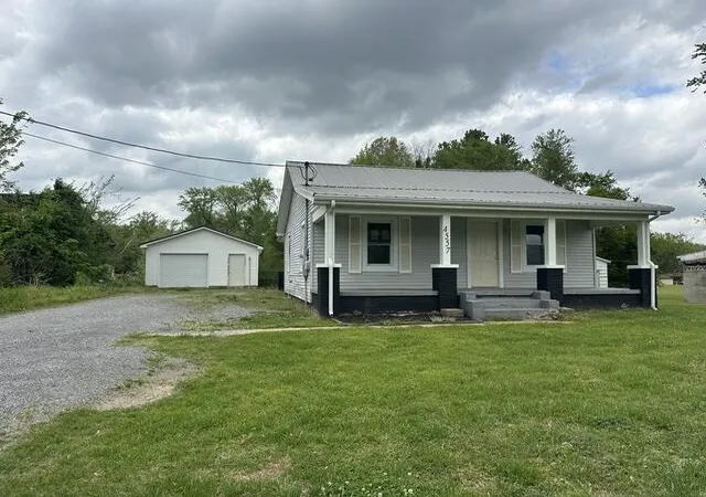 1st image of 4557 Hendron Rd, Paducah, KY 42003 | MLS# 26016091