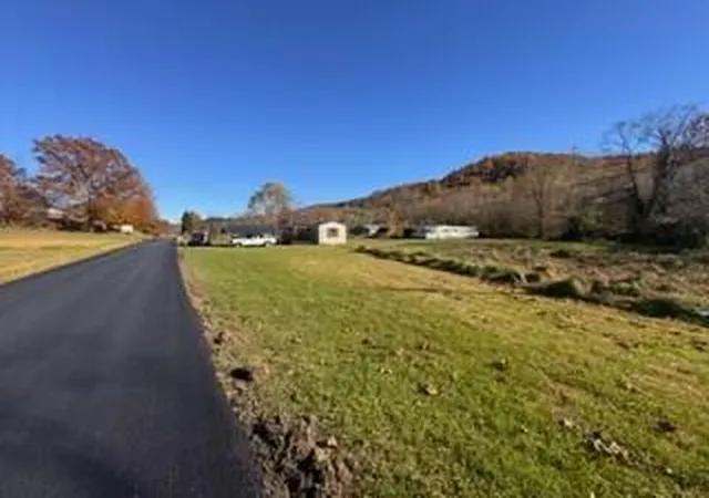 Homes for sale in Rockholds, KY | 3012 Mcneil-Corn Creek Rd, Rockholds, KY 40759 | MLS# 26016112