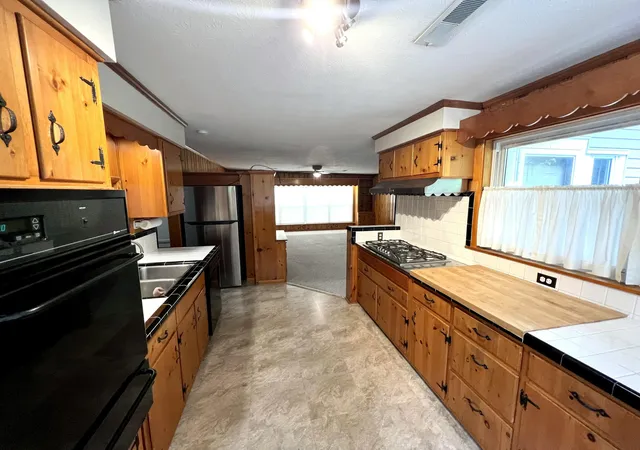 Photo 20 of Sale Pending at 3219 Lorine Ln, Paducah, KY 42001 | MLS# 26016141 | Listing updated on 2026-09-08