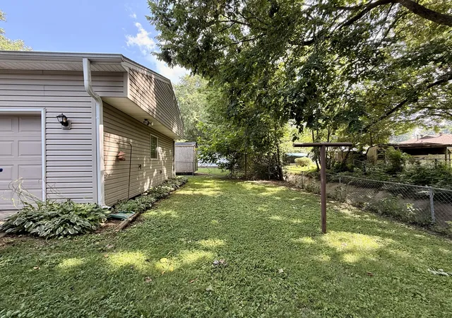 Homes for sale in Paducah, KY | 3219 Lorine Ln, Paducah, KY 42001 | MLS# 26016141