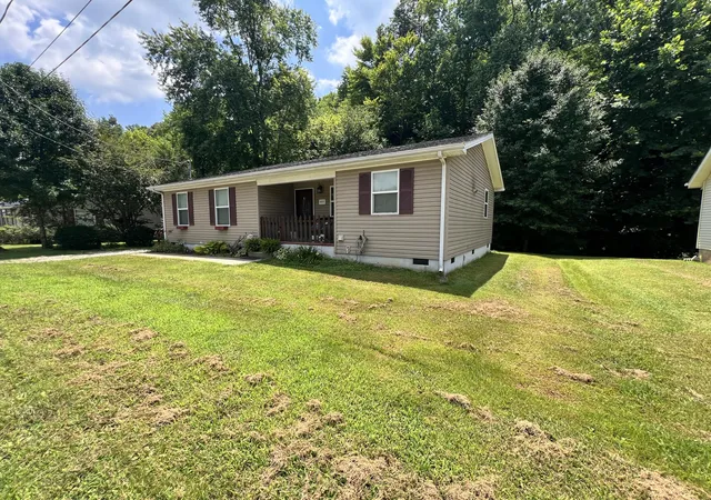 Homes for sale in West Liberty, KY | 660 Glenn Ave, West Liberty, KY 41472 | MLS# 26016134