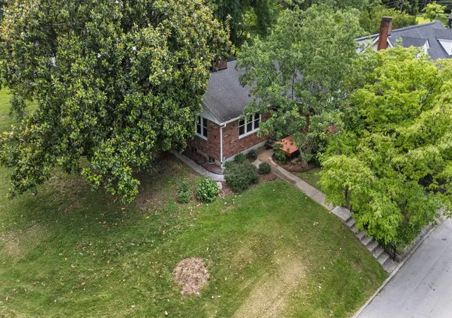 Homes for sale in Frankfort, KY | 19 Ashmore Dr, Frankfort, KY 40601 | MLS# 26016138