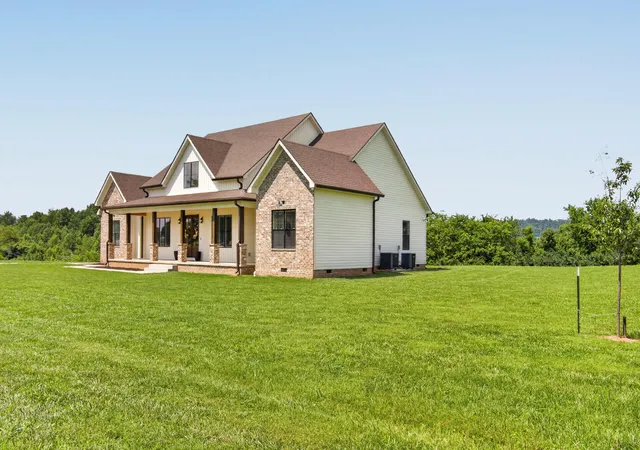 Homes for sale in Stanford, KY | 39 Bradley St, Stanford, KY 40484 | MLS# 26016381