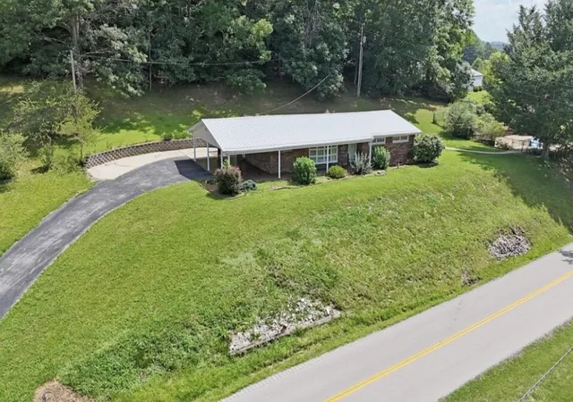 Homes for sale in Manchester, KY | 3590 Ky-638, Manchester, KY 40962 | MLS# 26016165