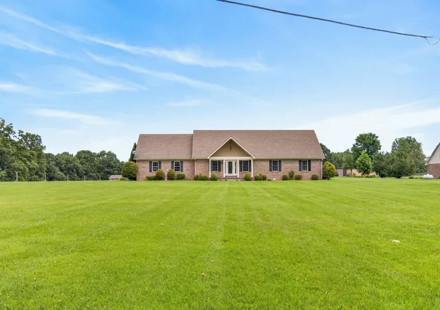 Photo 2 of Single family home for sale at 1408 Ky 80, Windsor, KY 42565 | MLS# 26016166 | Listing updated on 2026-07-13
