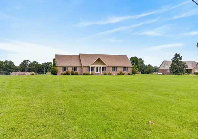 Photo 4 of Single family home for sale at 1408 Ky 80, Windsor, KY 42565 | MLS# 26016166 | Listing updated on 2026-07-13