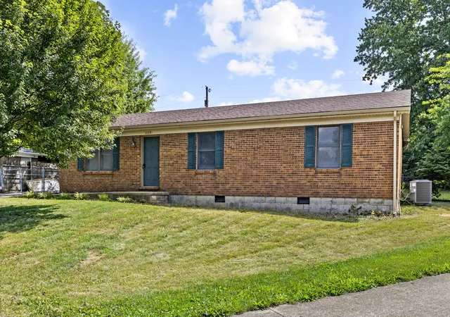 Homes for sale in Lawrenceburg, KY | 159 Hickory Rd, Lawrenceburg, KY 40342 | MLS# 26016168