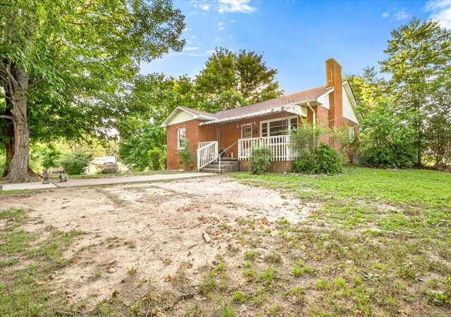 Homes for sale in Williamsburg, KY | 1110 Main St, Williamsburg, KY 40769 | MLS# 26016194