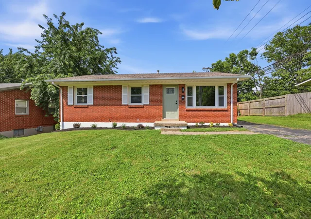 2nd image of 1895 Dunkirk Dr, Lexington, KY 40504 | MLS# 26016226