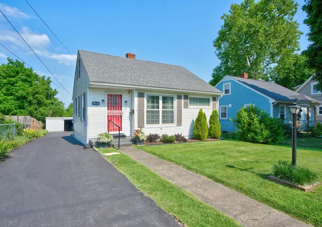 Homes for sale in Nicholasville, KY | 305 1/2 S 3rd St, Nicholasville, KY 40356 | MLS# 26016173