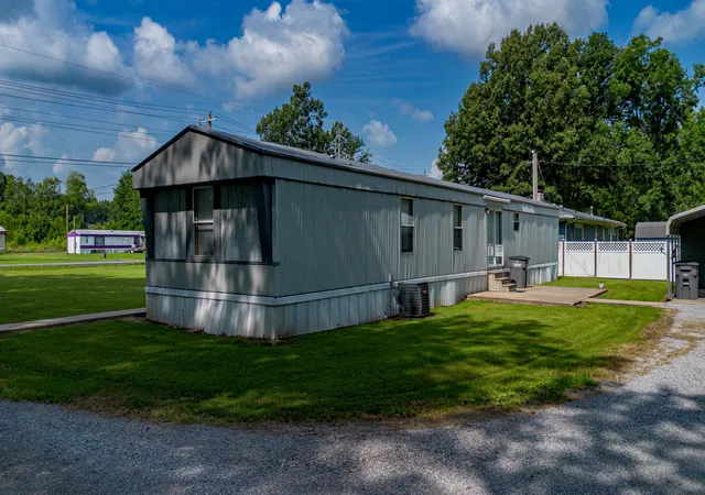 2nd image of 2520 Homewood Ave, Paducah, KY 42003 | MLS# 26016478