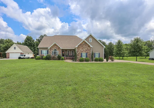 Homes for sale in Benton, KY | 157 Alben Dr, Benton, KY 42025 | MLS# 26016426