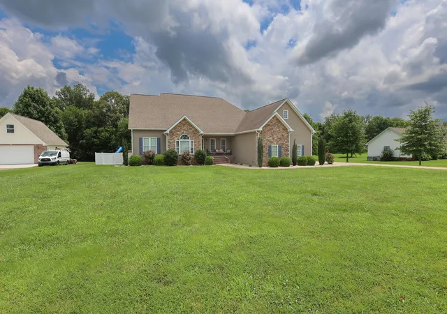 Homes for sale in Benton, KY | 157 Alben Dr, Benton, KY 42025 | MLS# 26016426