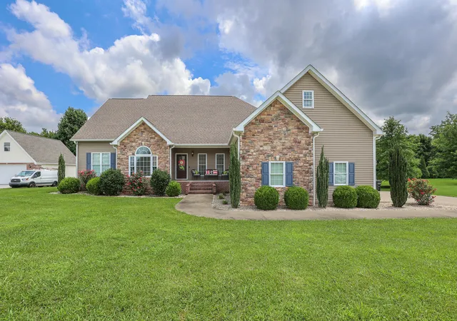 Homes for sale in Benton, KY | 157 Alben Dr, Benton, KY 42025 | MLS# 26016426