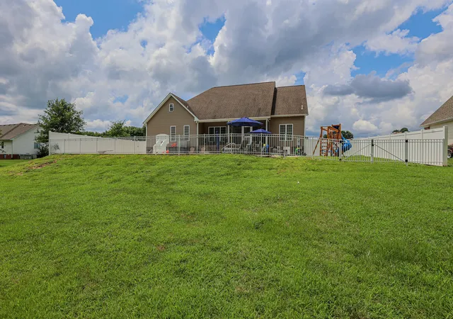 Homes for sale in Benton, KY | 157 Alben Dr, Benton, KY 42025 | MLS# 26016426
