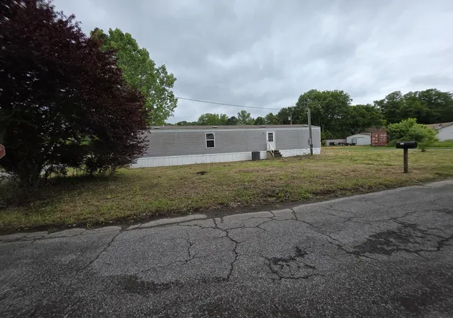 Homes for sale in Almo, KY | 51 1St St, Almo, KY 42020 | MLS# 26016221