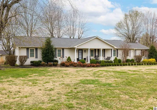 Homes for sale in Mayfield, KY | 99 Merit Rd, Mayfield, KY 42066 | MLS# 26016235