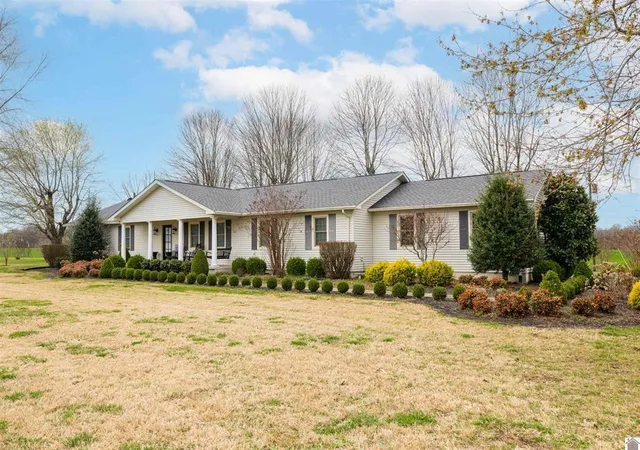 Homes for sale in Mayfield, KY | 99 Merit Rd, Mayfield, KY 42066 | MLS# 26016235